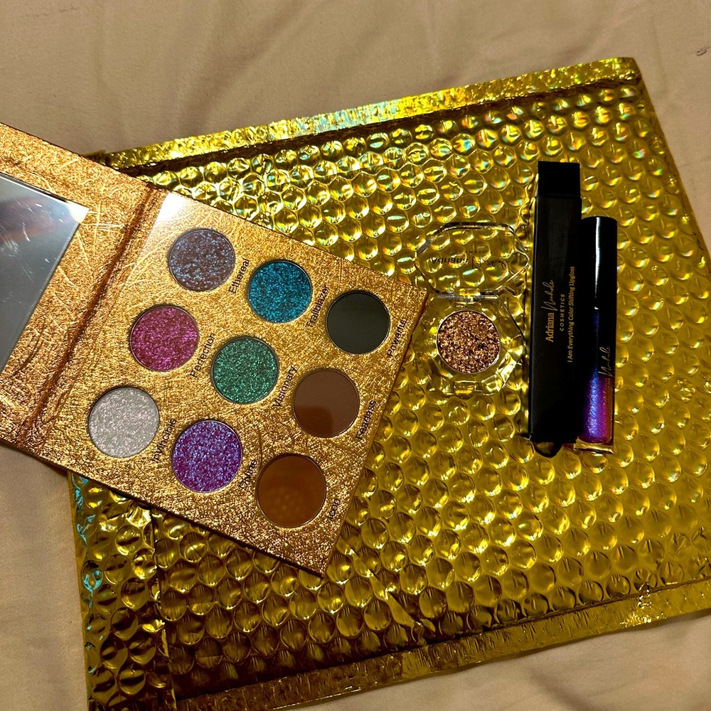 Adriana Nichole I am Everything eyeshadow palette, Ambitious, I am Unique